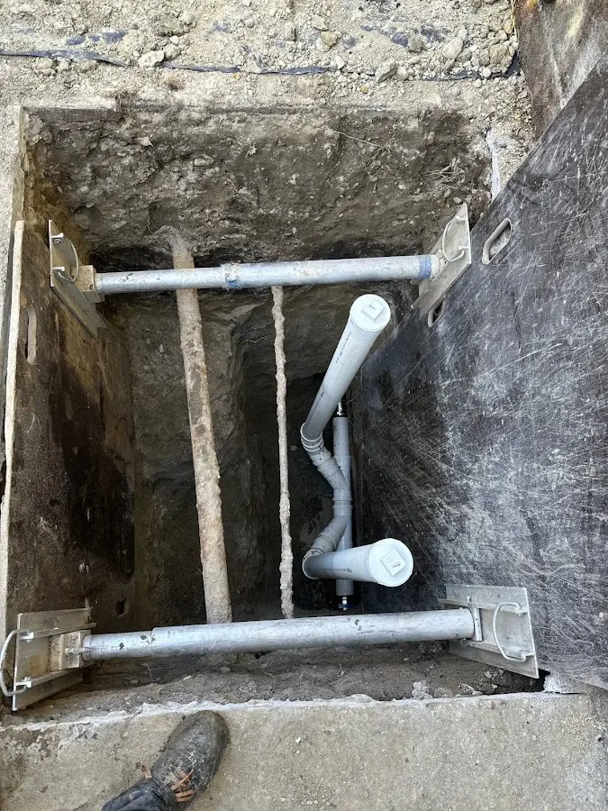 Experienced plumber completing Drain Cleaning work in Williston